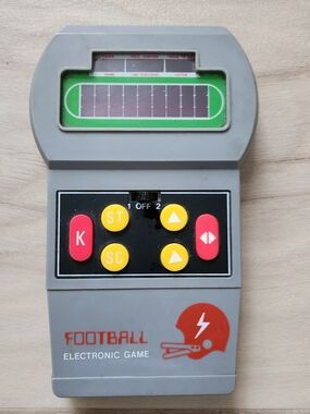 Vintage Football Handheld Electronic Game  Model 003201 1975 Sears Mattel Works